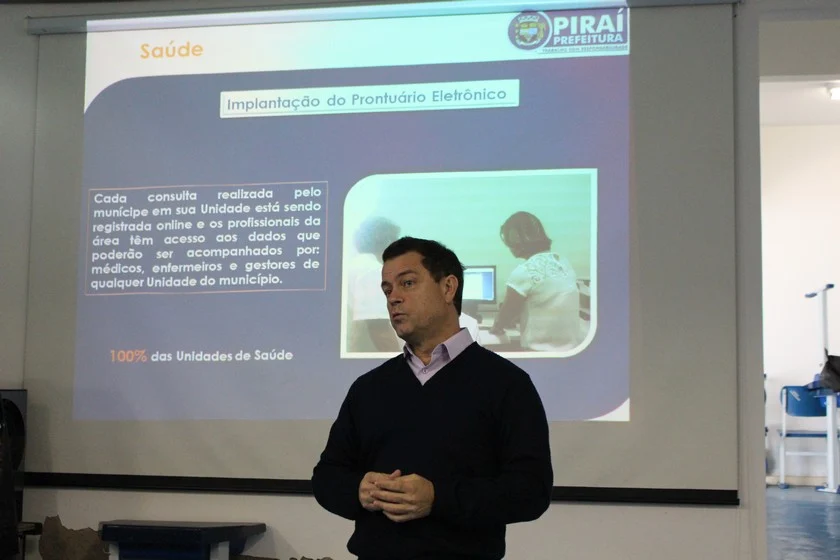 Prefeitura de Piraí recebe alunos da FGV/SP