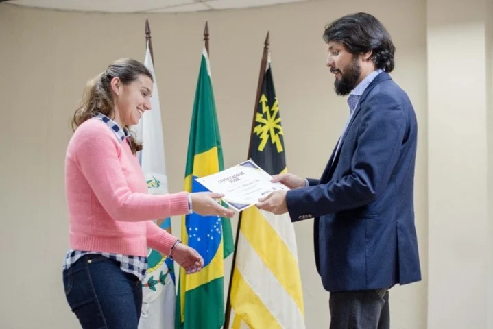 Volta Redonda abre concurso público para 606 vagas na educação