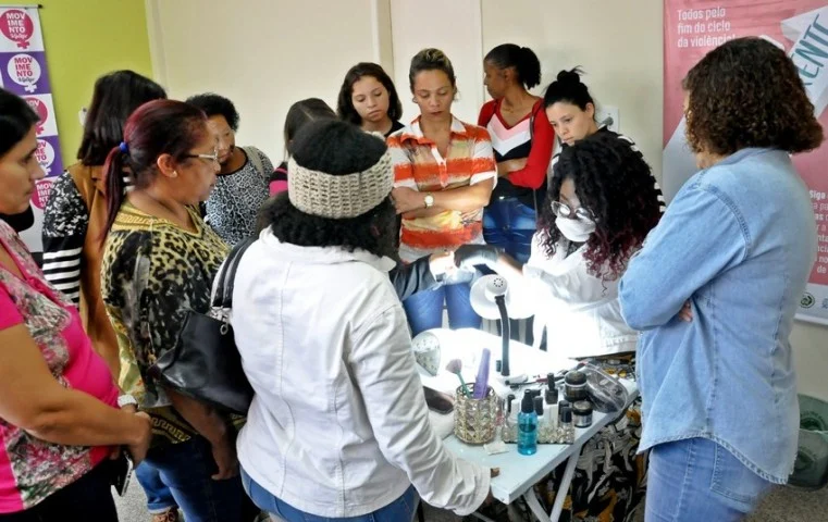 Prefeitura de Volta Redonda promove capacitação para grupo de mulheres