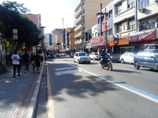 Prefeitura de Barra Mansa autoriza mais de 100 vagas para estacionamento na Avenida Joaquim Leite