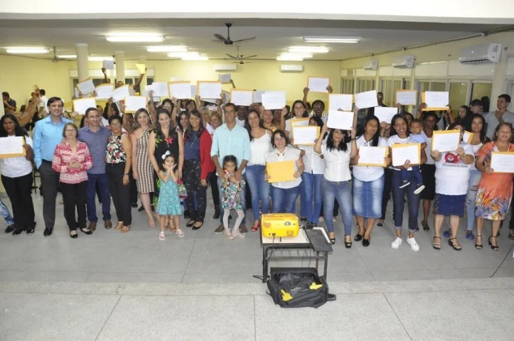 Pinheiral forma segunda turma do curso de cuidador de idosos