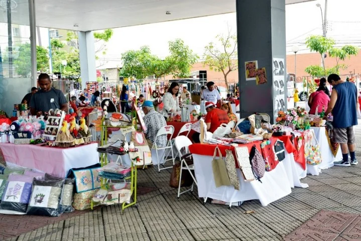 Feira de Artesanato especial de Natal acontece em Volta Redonda