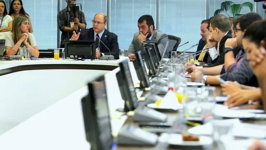 Contas pagas em dia e redução da criminalidade