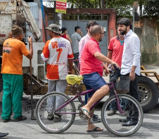Vila Rica e Três Poços recebem ações de manutenção da Prefeitura de Volta Redonda