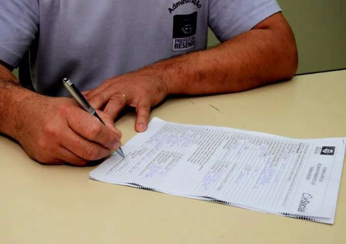 Com a casa em ordem, Resende teve reajuste e equiparações salariais
