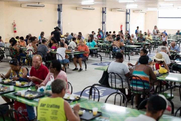 Foram quase 350 mil almoços e mais de 50 mil desjejuns servidos a população