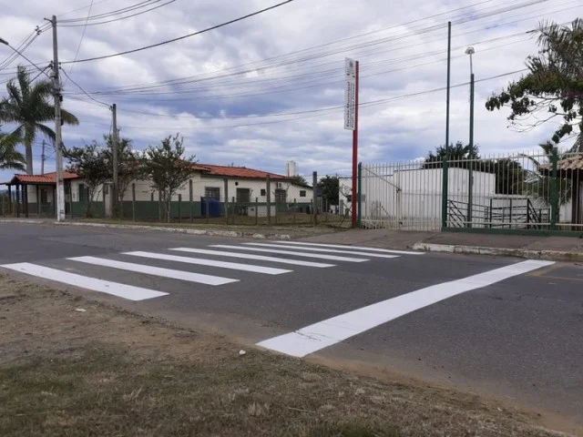 Prefeitura intensifica sinalização de trânsito nas escolas 