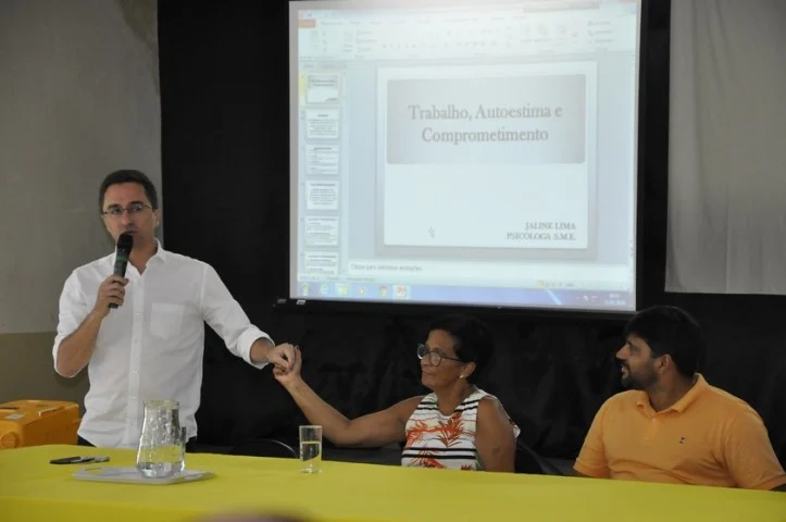 Servidores das escolas municipais recebem capacitação em Pinheiral