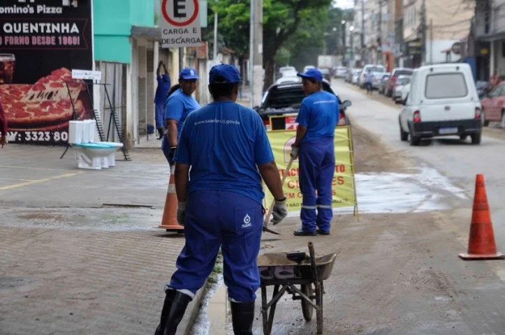 Prefeitura de Barra Mansa age para minimizar os danos causados pelas chuvas deste domingo, dia 12