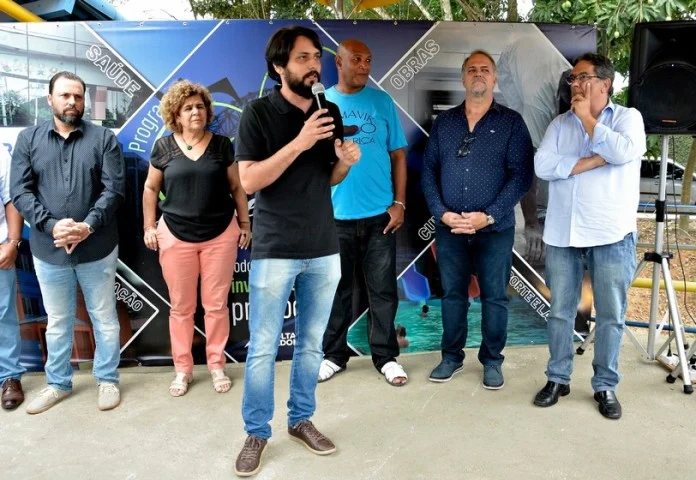 Samuca Silva entrega rede de drenagem pluvial em Volta Redonda