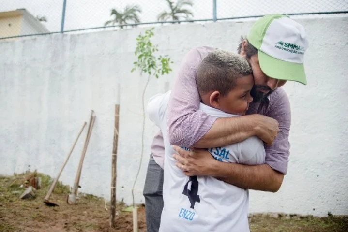 Ação do ‘Orgulho de Volta’ começou pelo bairro Volta Grande na manhã desta sexta-feira, dia 07