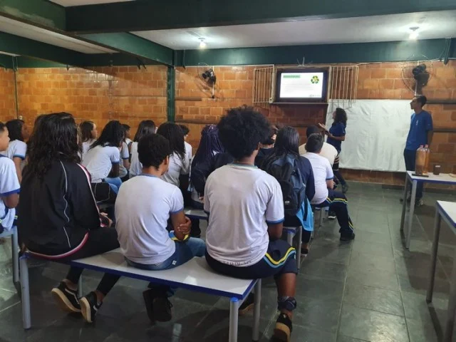Saae ampliará programa de Coleta de óleo em mais 33 escolas de Barra Mansa