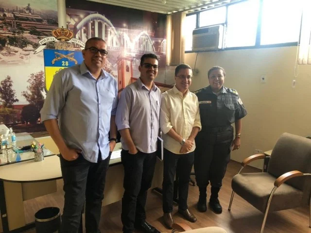 Prefeito se reúne com comandante do 28º bpm e pede reforço na segurança de Pinheiral