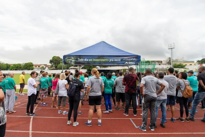 Samuca empossa professores da Secretaria de Esporte e Lazer