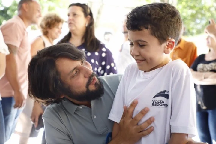 Programa ‘Orgulho de Volta’ entrega revitalização de unidades escolares