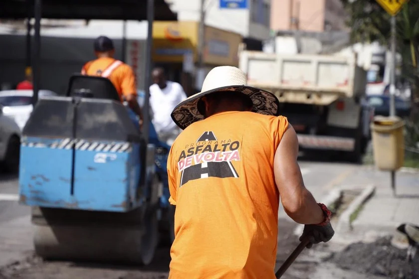 Asfalto de Volta segue em ritmo acelerado em Volta Redonda