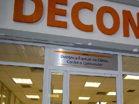 Decon instaura inquérito para apurar cobrança abusiva na venda de álcool em gel e máscaras descartáveis