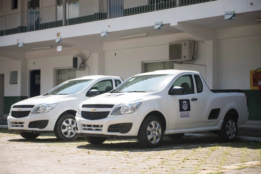 Prefeitura de Resende recebe novos veículos para a frota