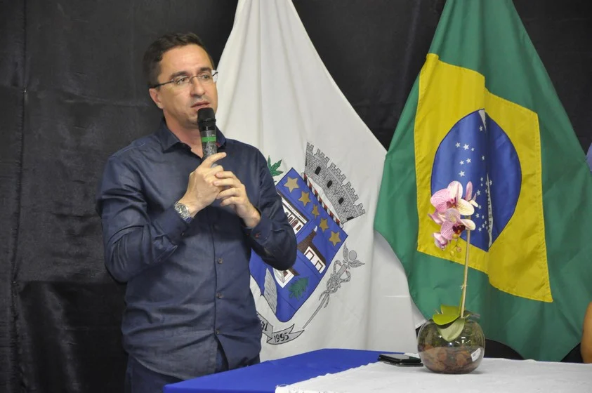 Coronavírus: Prefeito emite decretos com medidas em Pinheiral