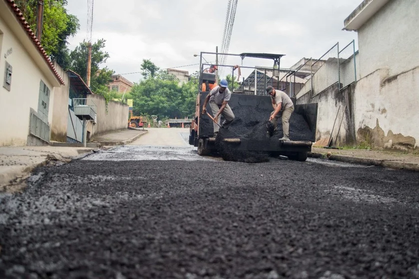 Programa Asfalto de Volta chega a mais vias no Retiro em Volta Redonda