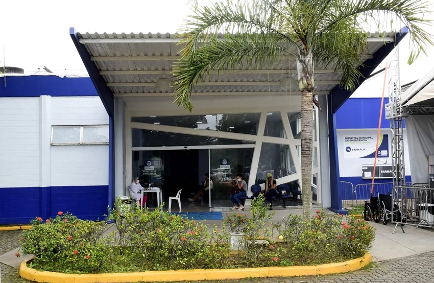 Resende: Pacientes internados no hospital de emergência recebem visitas virtuais