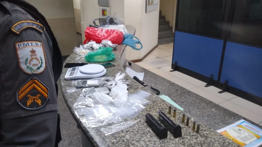 Suspeito de tráfico é preso em Três Poços-VR