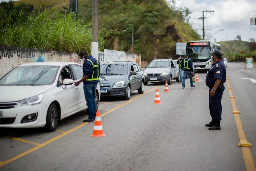 Cinturão de segurança aborda mais de 211 mil veículos em Volta Redonda
