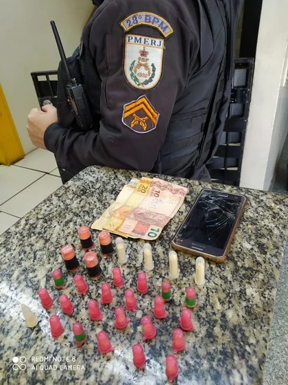 PM prende homem com drogas no bairro São Judas Tadeu em Barra Mansa