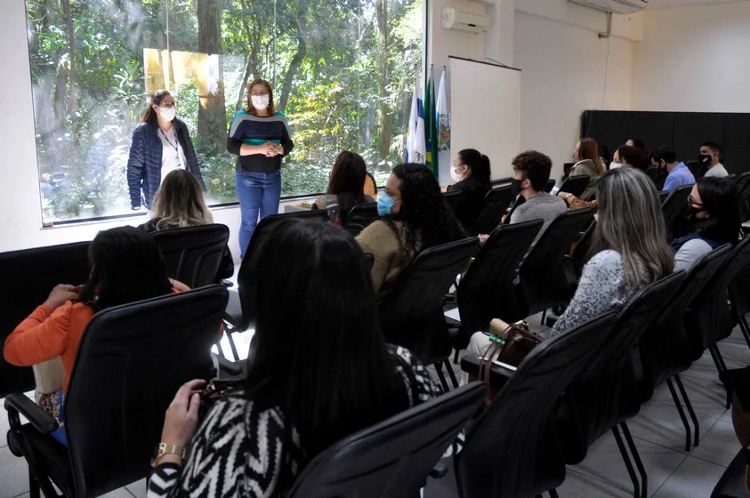 Secretaria de Saúde capacita novos  profissionais para combate à Covid-19