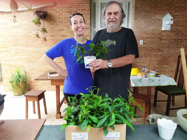 Morador doa mais de 100 mudas para Meio Ambiente em Volta Redonda