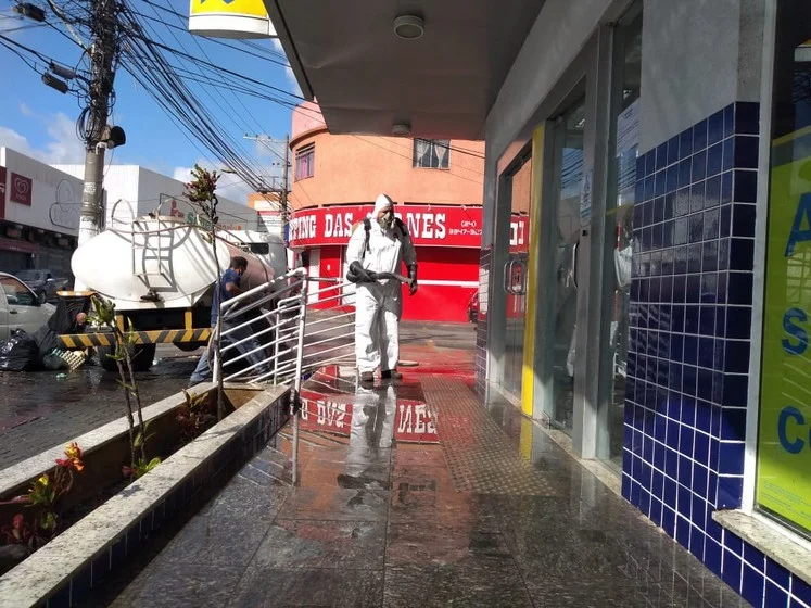 Volta Redonda realiza sanitização e higienização no bairro Retiro