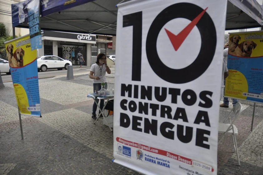 Vigilância em Saúde Ambiental orienta população sobre combate ao Aedes aegypti, à leishmaniose e a esporotricose