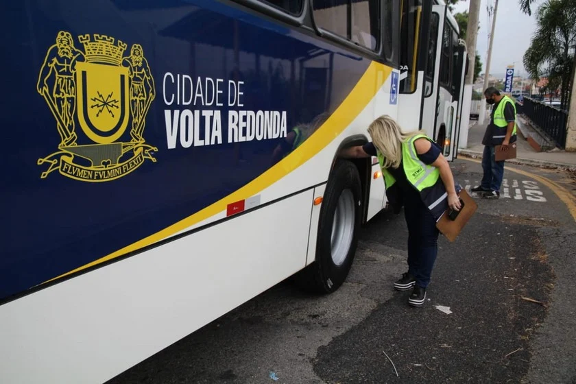 Mais uma fiscalização em transporte coletivo  é realizada em Volta Redonda