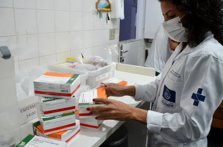 Resende recebe novas doses de vacina contra a Covid-19 nesta segunda-feira, dia 22