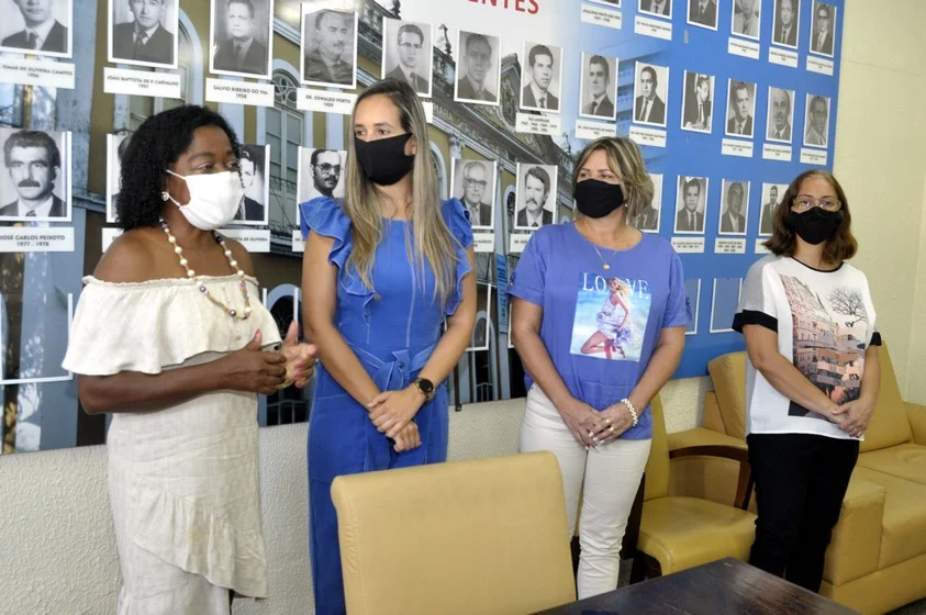 Vice-prefeita Fátima Lima participa de evento em alusão ao mês da mulher
