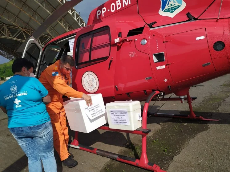Volta Redonda recebe 6.040 doses de vacina contra Covid-19 e amplia vacinação para idosos de 78 anos 