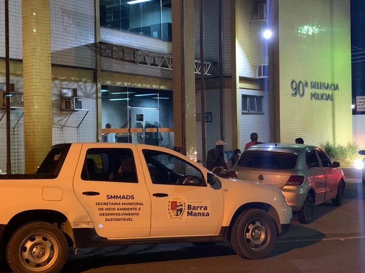 Guarda Ambiental de Barra Mansa detém homem por prática ilegal de queimada no bairro Barbará