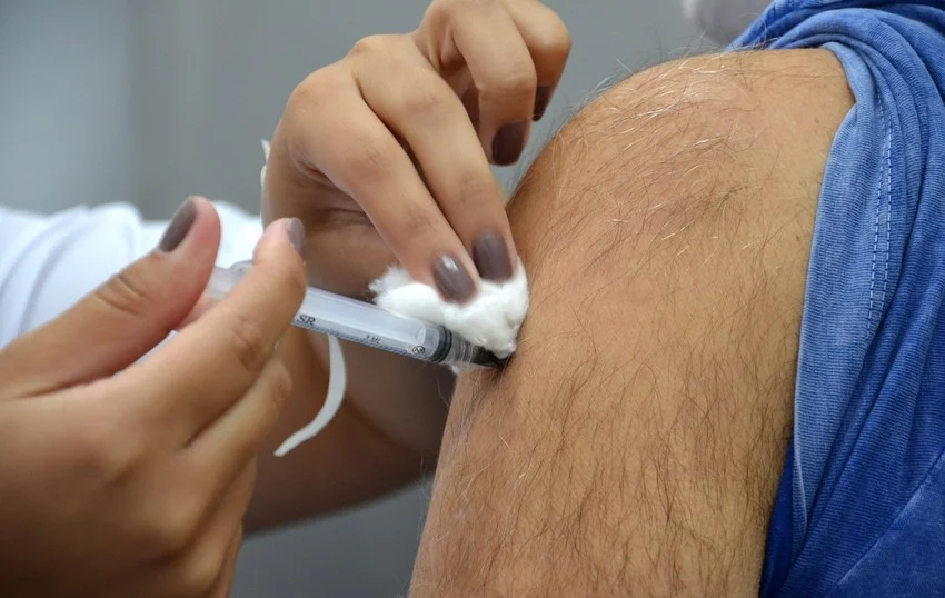 Intensificando luta contra a covid, resende tem maior índice de vacinados na região