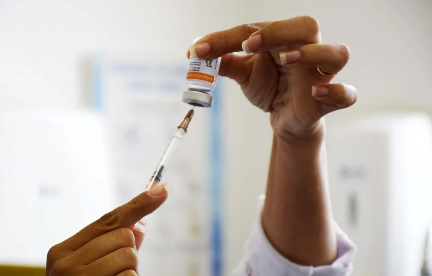 Prefeitura de Resende aplica quase 4.800 doses de vacinas contra covid-19 em três dias