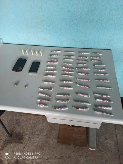 Entorpecentes são apreendidos pela PM na Vila Americana em Volta Redonda