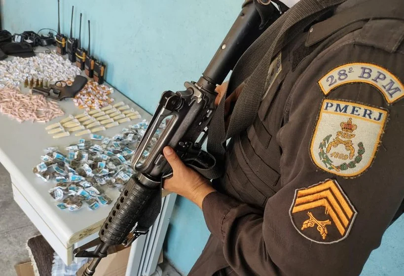 PM faz nova apreensão de materiais do tráfico no bairro Belmonte em Volta Redonda
