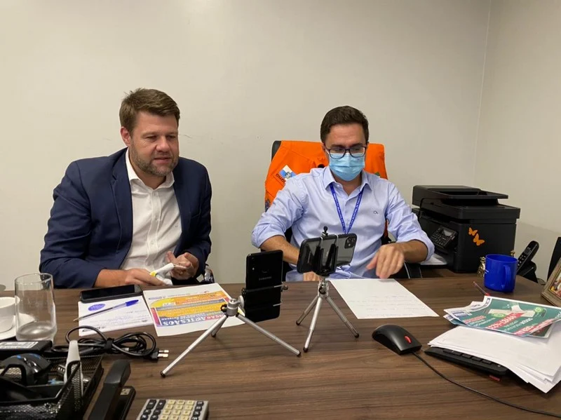 EM LIVE, EDNARDO BARBOSA E SECRETÁRIO DE ESTADO DE TURISMO ANUNCIAM NOVOS DECRETOS E PROJETOS PARA PINHEIRAL