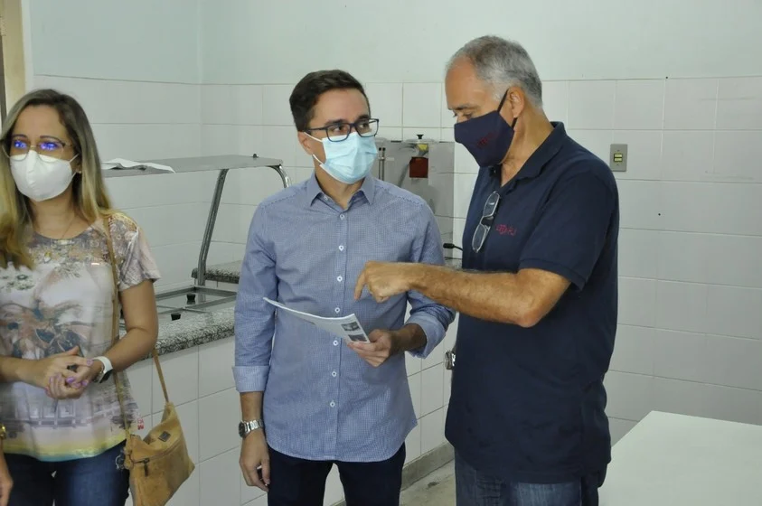 Prefeito Ednardo Barbosa recebe presidente do conselho regional de odontologia