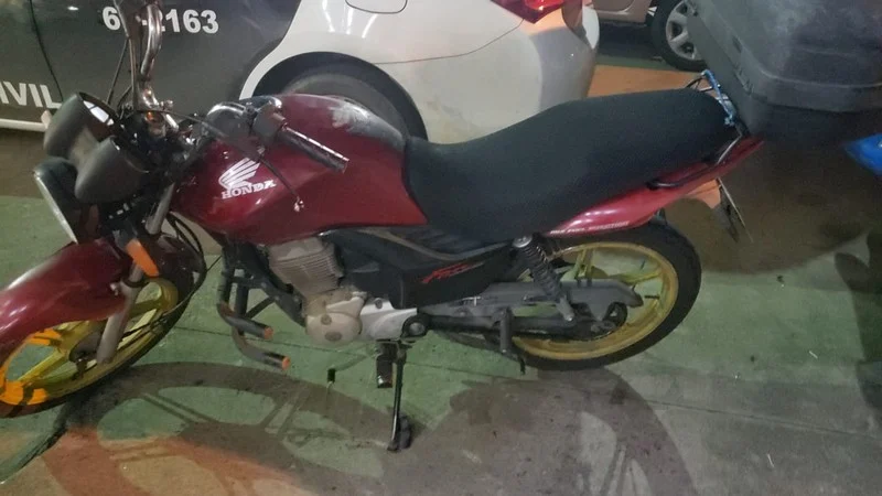 Três adolescentes são apreendidos por furto de moto no bairro Getúlio Vargas em Barra Mansa.