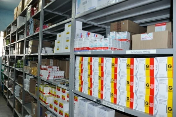 Revisão de contratos: Prefeitura prioriza compra de medicamentos e insumos para o Hospital Municipal