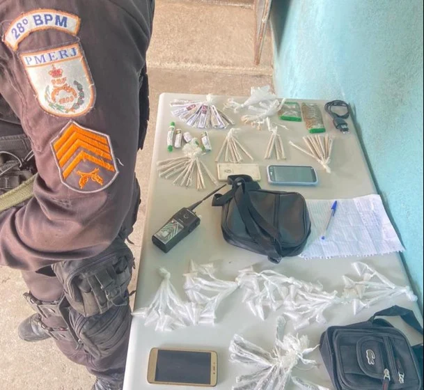 Dupla de adolescentes é apreendida com drogas no bairro Vila Brasília em Volta Redonda