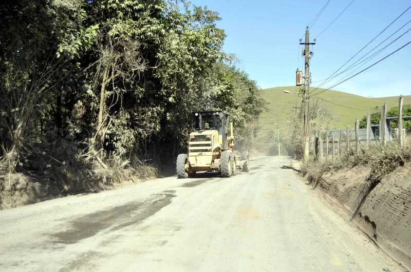 Prefeitura de Barra Mansa realiza melhorias na estrada que liga os bairros Km 4 e São Genaro