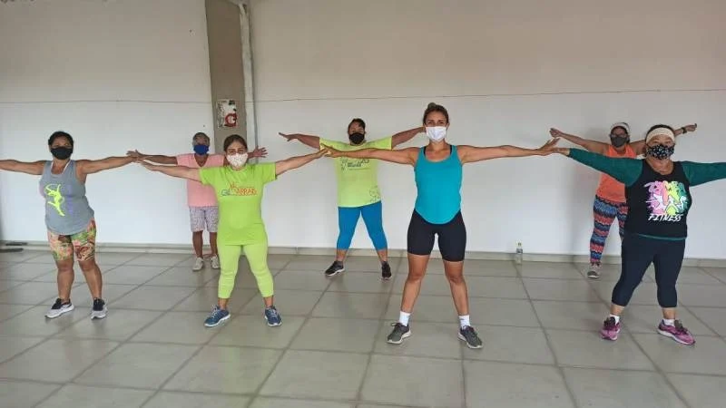 Prefeitura oferece aulas de Zumba, em Penedo, duas vezes por semana