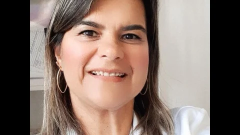 Dra Gabriella Pires | Cirurgiã Dentista em Barra Mansa em Barra Mansa – foto 1