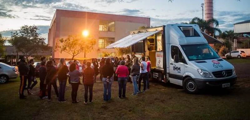 Escolas públicas de SP e RJ ganham exposição e atividades em caminhão